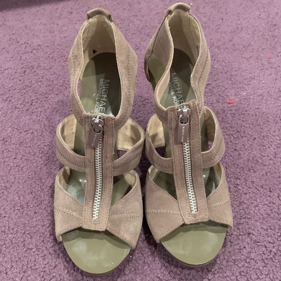 Michael Kors Zipper heel - Picture 2 of 8